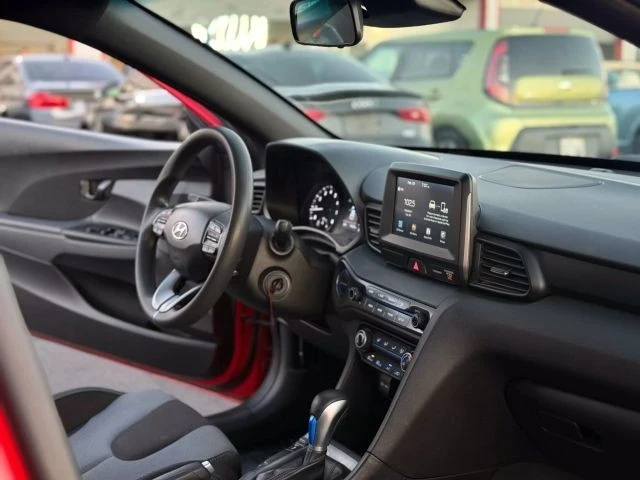 2019 Hyundai Veloster - Image 13 of 21