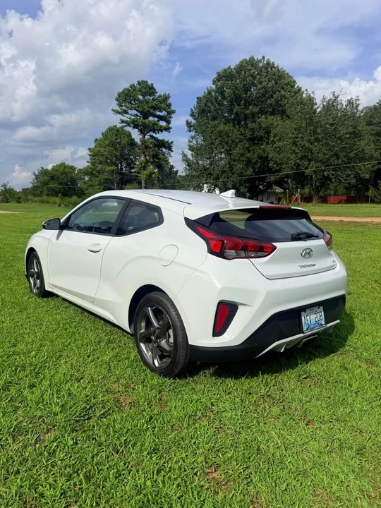 2019 Hyundai Veloster - Image 4 of 13