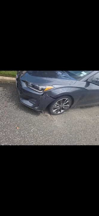 2019 Hyundai Veloster - Image 2 of 8