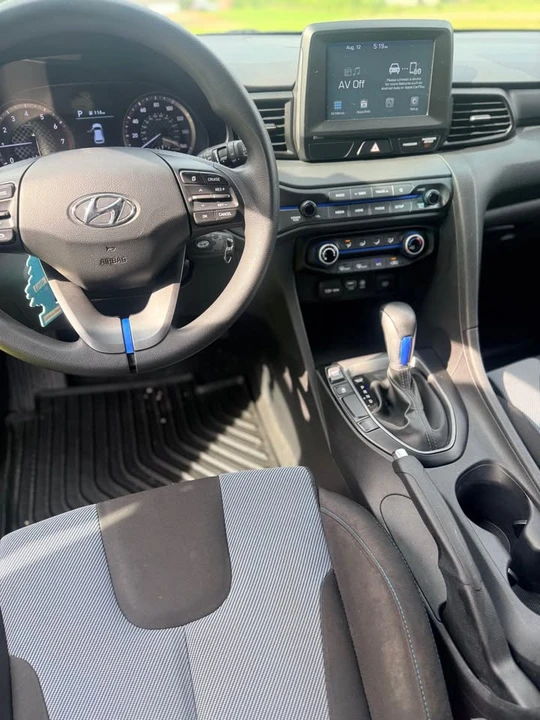2019 Hyundai Veloster - Image 9 of 13
