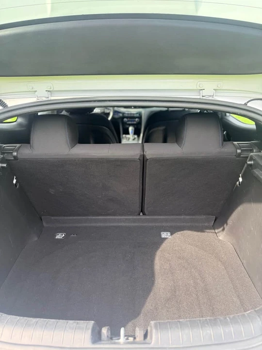 2019 Hyundai Veloster - Image 12 of 13