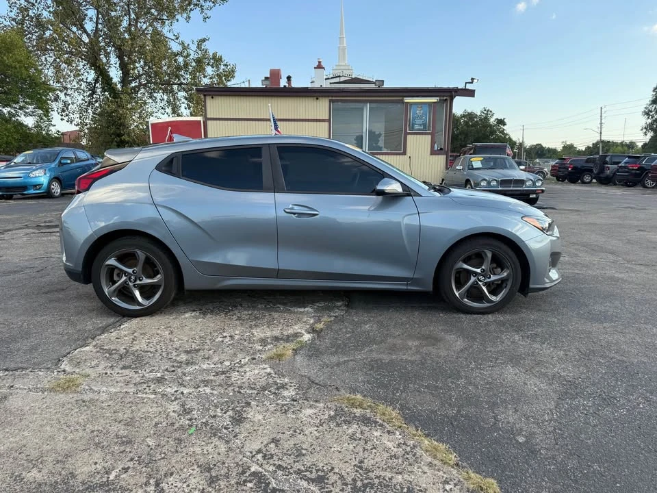 2019 Hyundai Veloster - Image 4 of 16