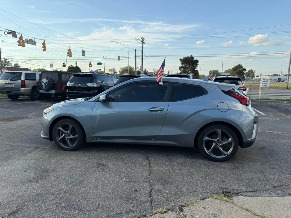 2019 Hyundai Veloster - Image 8 of 16