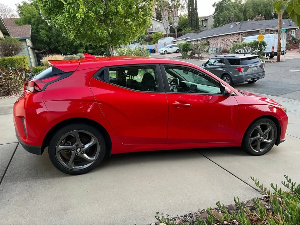 2019 Hyundai Veloster - Image 8 of 14
