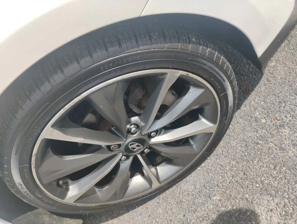 2019 Hyundai Veloster - Image 10 of 10