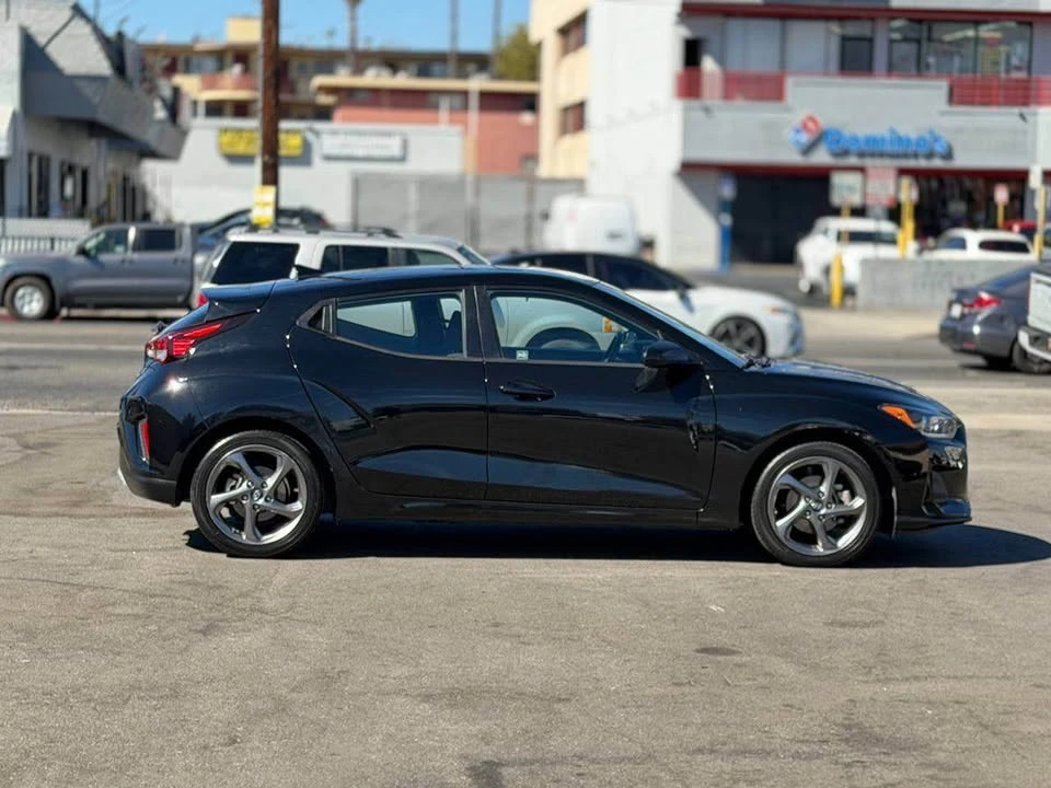 2019 Hyundai Veloster - Image 11 of 20