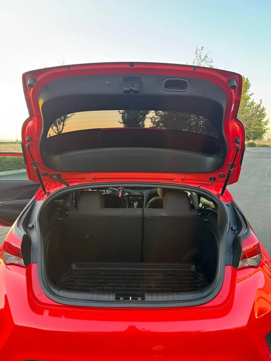 2019 Hyundai Veloster - Image 13 of 15