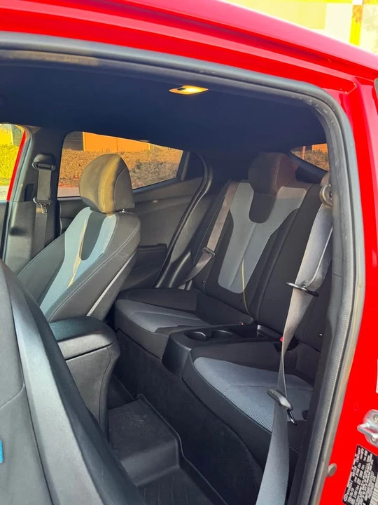 2019 Hyundai Veloster - Image 10 of 15