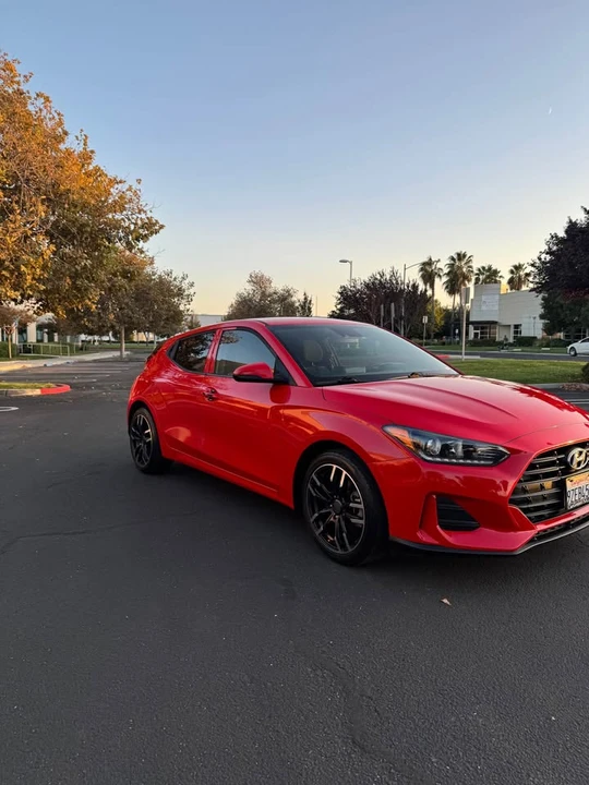 2019 Hyundai Veloster - Image 4 of 15