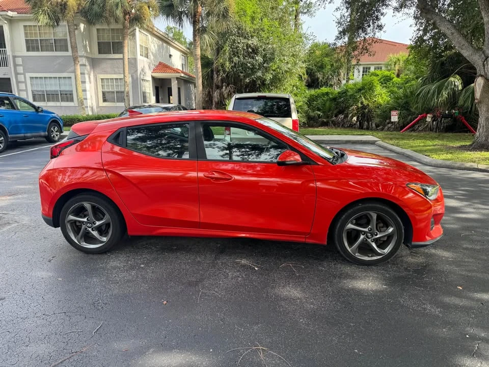 2019 Hyundai Veloster - Image 5 of 13