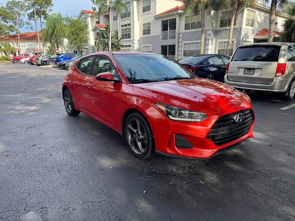 2019 Hyundai Veloster - Image 4 of 13
