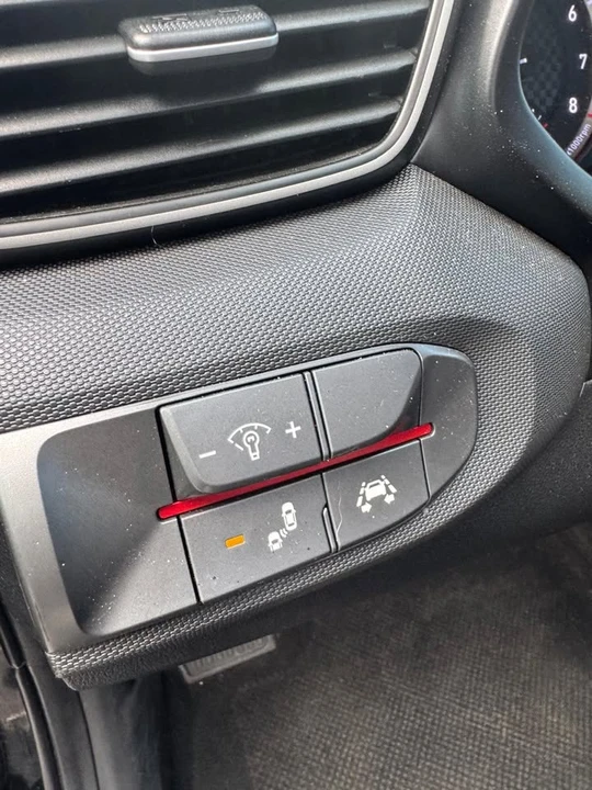 2019 Hyundai Veloster - Image 9 of 12