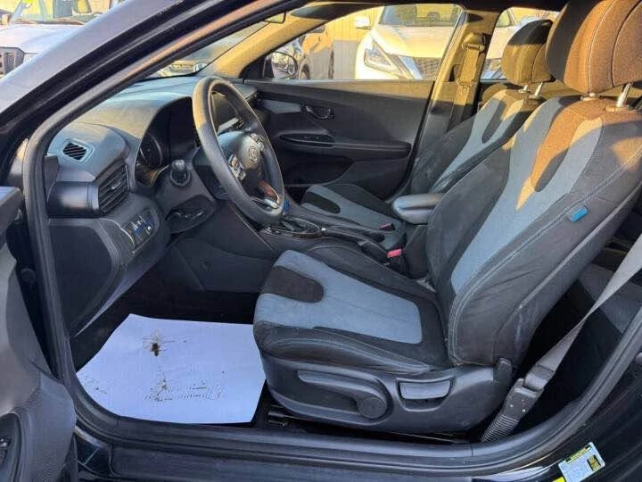 2019 Hyundai Veloster - Image 8 of 9