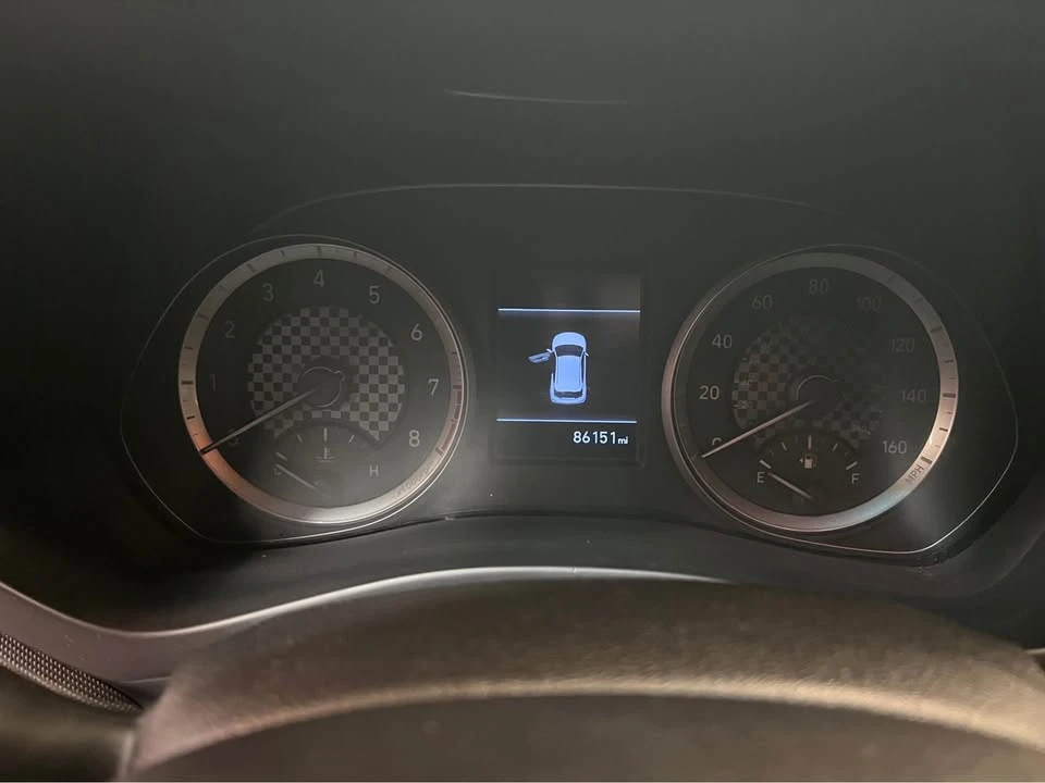 2019 Hyundai Veloster - Image 7 of 10
