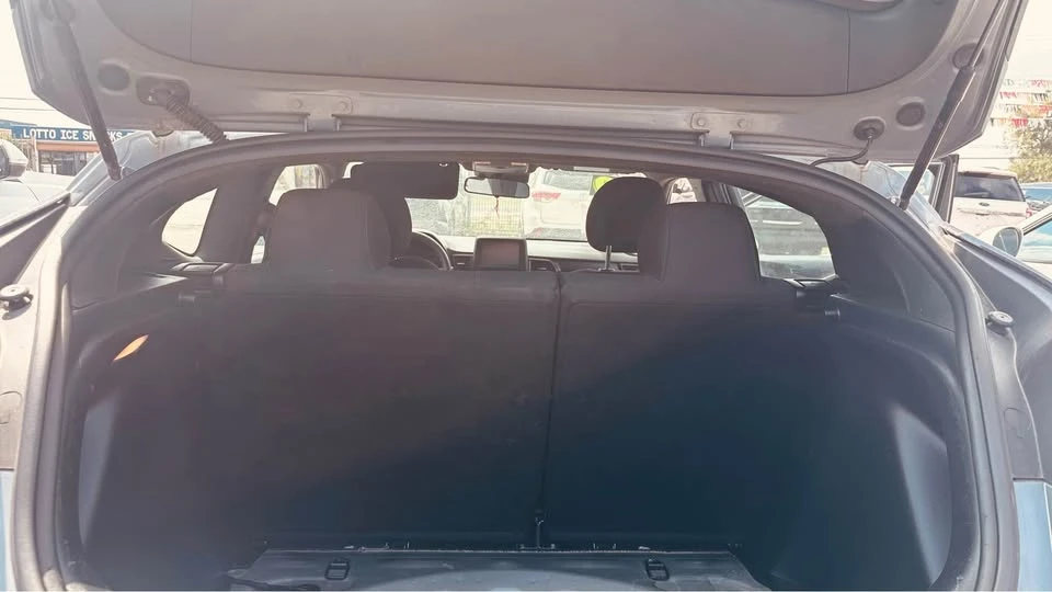 2019 Hyundai Veloster - Image 6 of 8