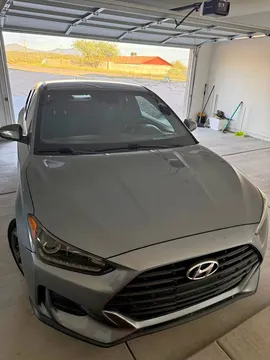 2019 Hyundai Veloster 2.0 Premium Coupe 3D