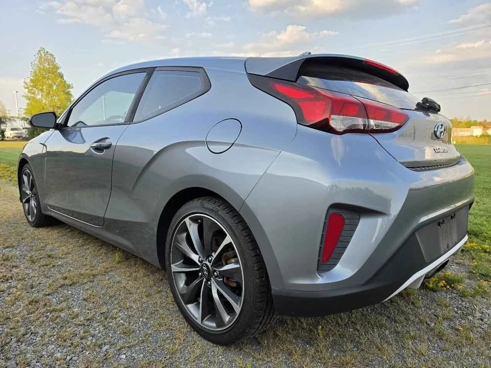 2019 Hyundai Veloster - Image 8 of 15