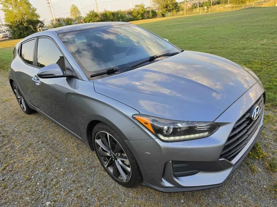 2019 Hyundai Veloster - Image 2 of 15