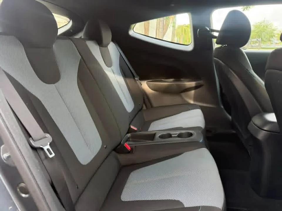 2019 Hyundai Veloster - Image 12 of 14