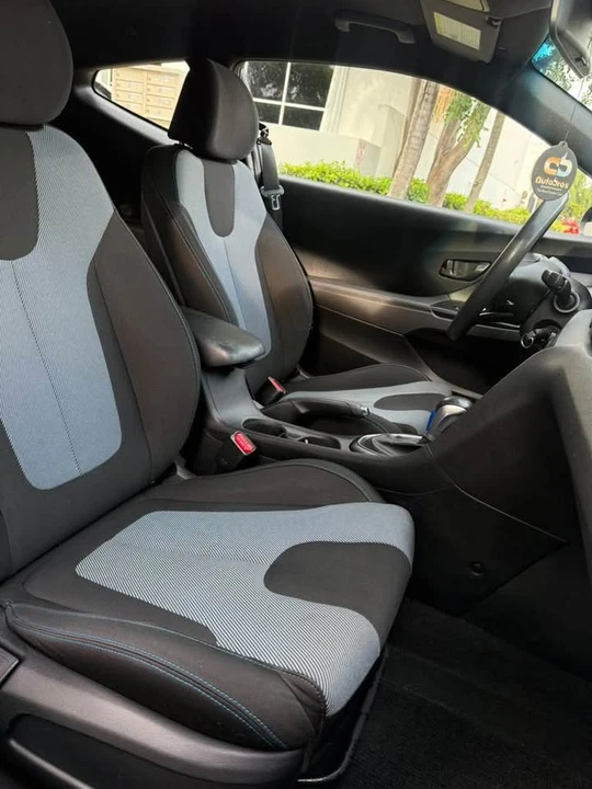 2019 Hyundai Veloster - Image 13 of 16