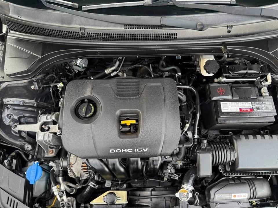 2019 Hyundai Veloster - Image 16 of 16