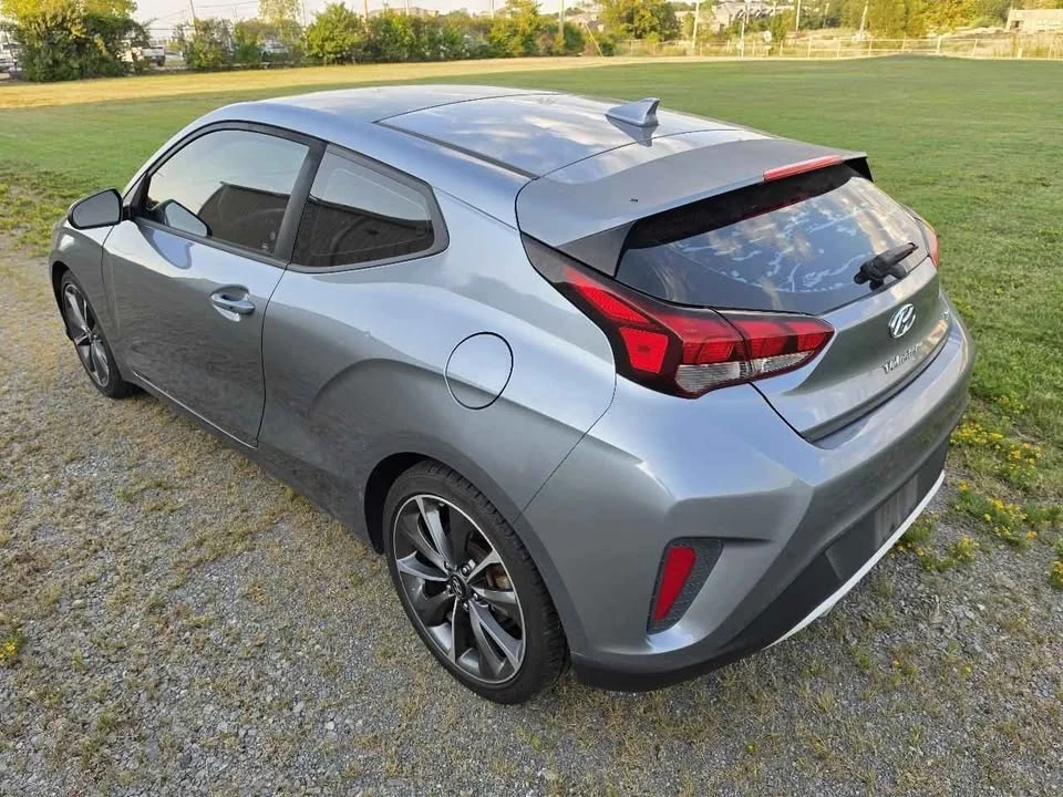 2019 Hyundai Veloster - Image 9 of 15