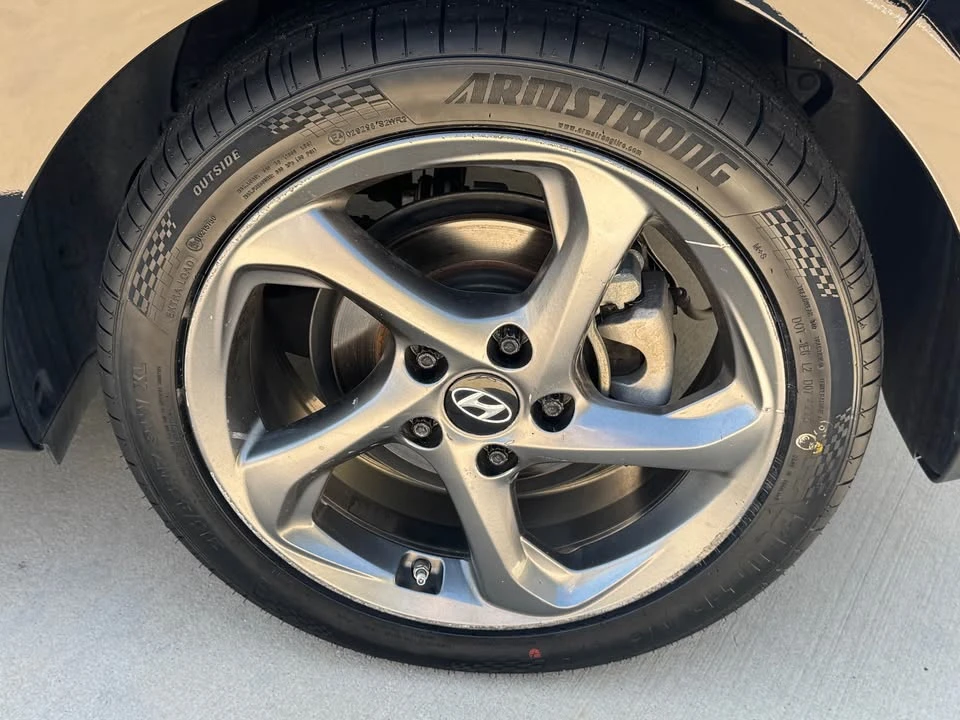 2019 Hyundai Veloster - Image 18 of 18