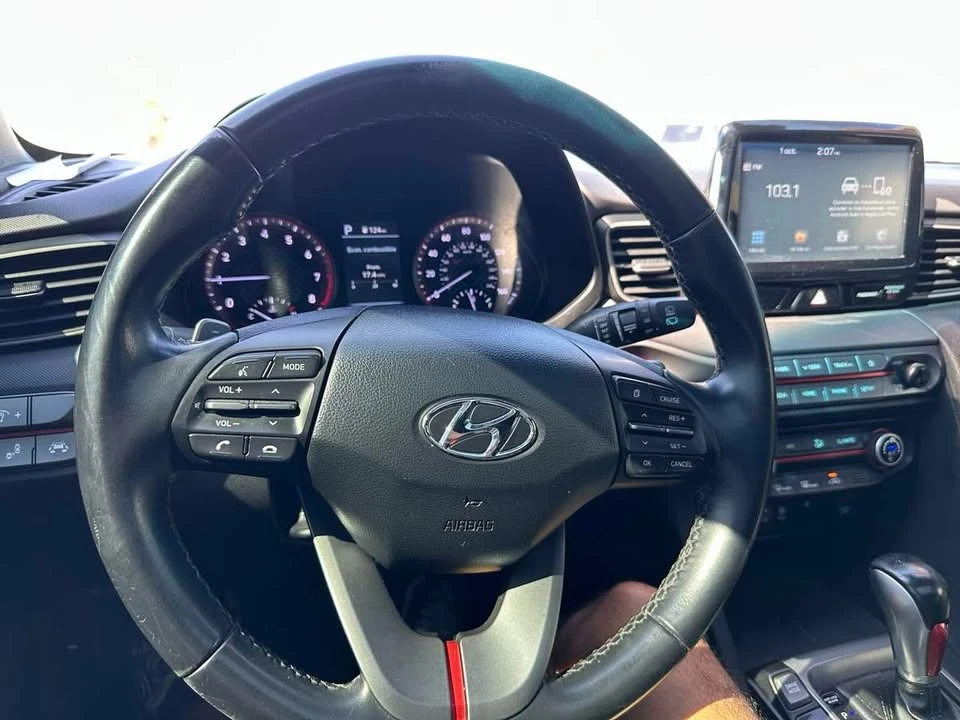 2019 Hyundai Veloster - Image 8 of 18