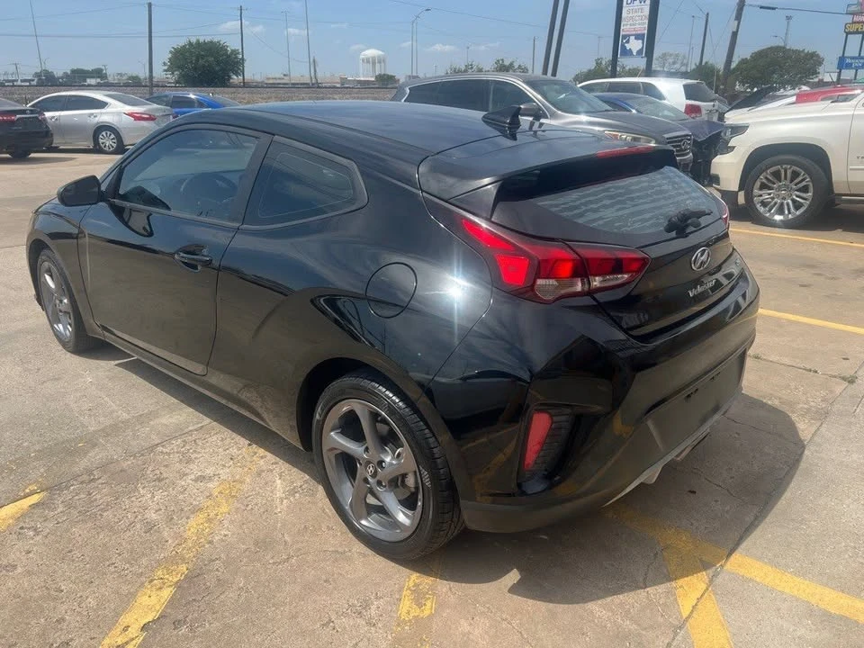 2019 Hyundai Veloster - Image 4 of 20