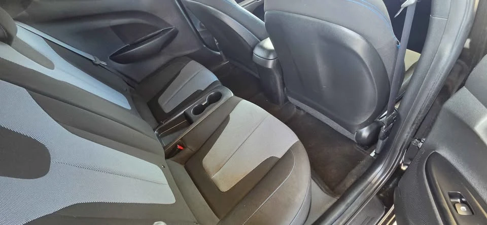 2019 Hyundai Veloster - Image 14 of 15