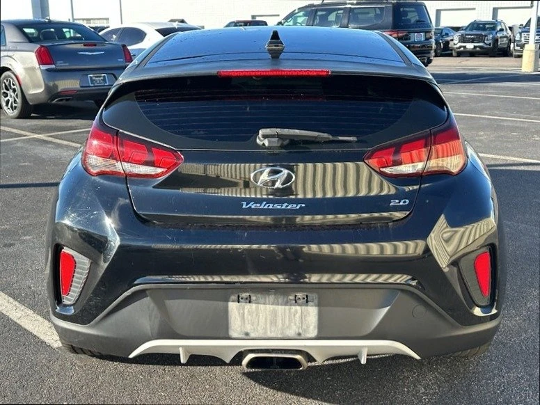 2019 Hyundai Veloster - Image 2 of 3