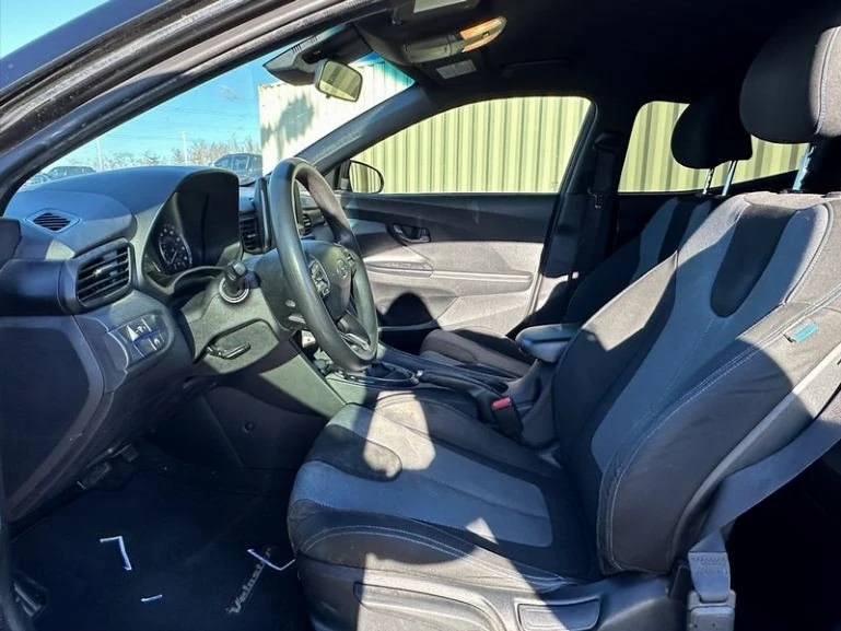 2019 Hyundai Veloster - Image 3 of 3