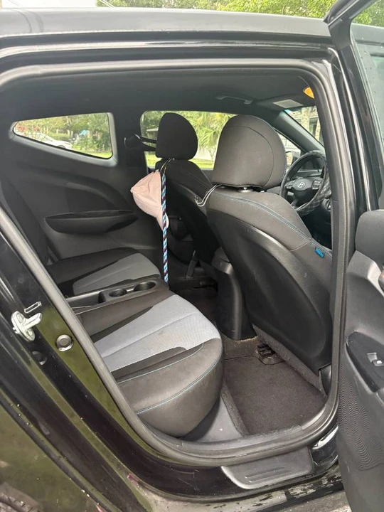 2019 Hyundai Veloster N - Image 10 of 15