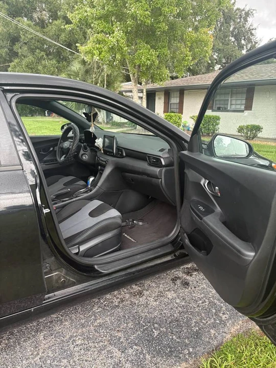 2019 Hyundai Veloster N - Image 12 of 15