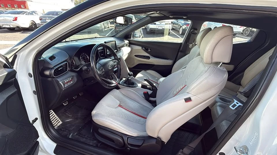 2019 Hyundai Veloster N - Image 16 of 20