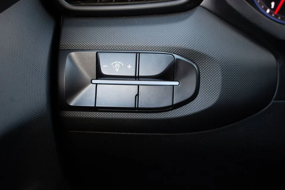 2019 Hyundai Veloster N - Image 16 of 19