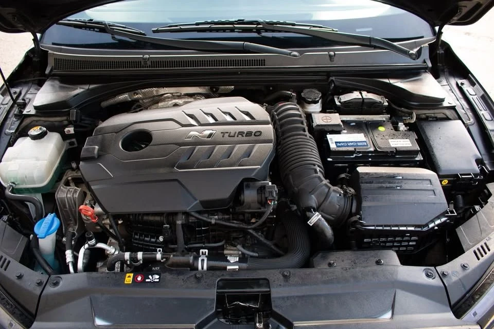 2019 Hyundai Veloster N - Image 9 of 19