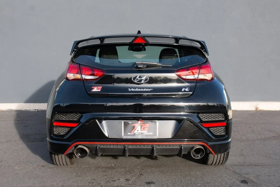 2019 Hyundai Veloster N - Image 4 of 19