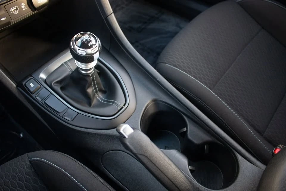 2019 Hyundai Veloster N - Image 18 of 19