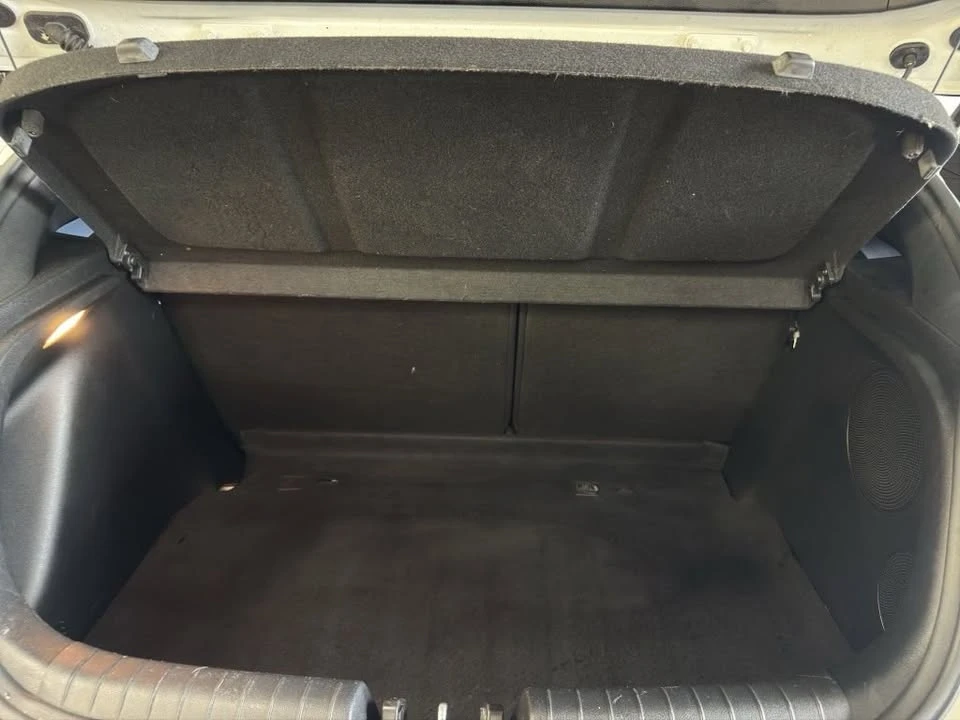 2019 Hyundai Veloster N - Image 9 of 20