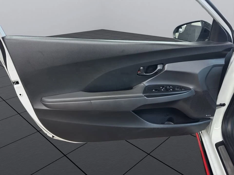 2019 Hyundai Veloster N - Image 2 of 20