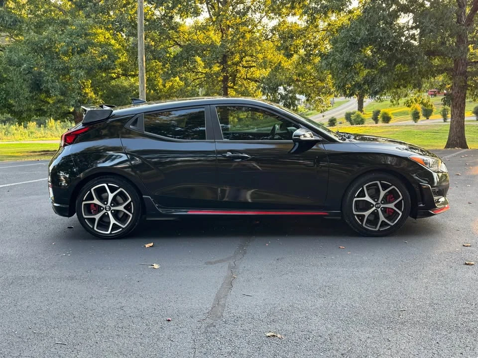 2019 Hyundai Veloster N - Image 2 of 14