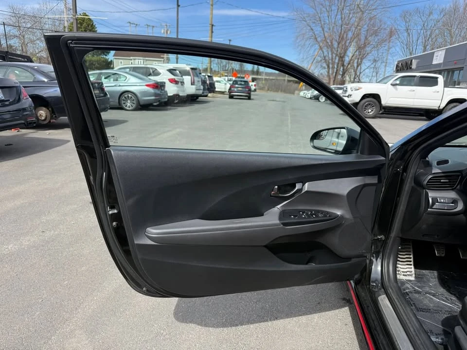 2019 Hyundai Veloster N - Image 17 of 20