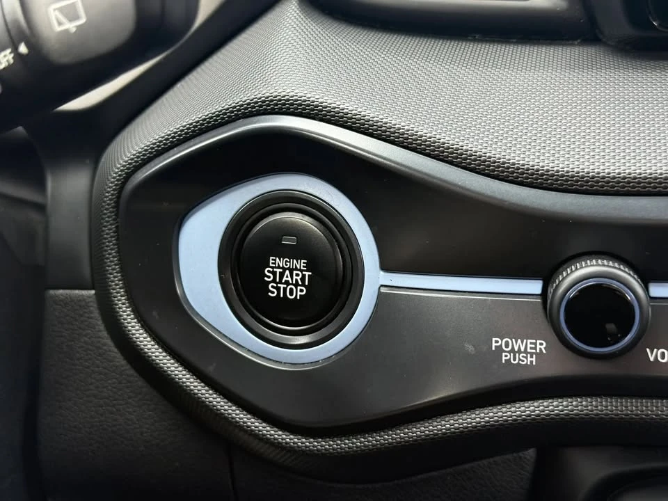 2019 Hyundai Veloster N - Image 8 of 20