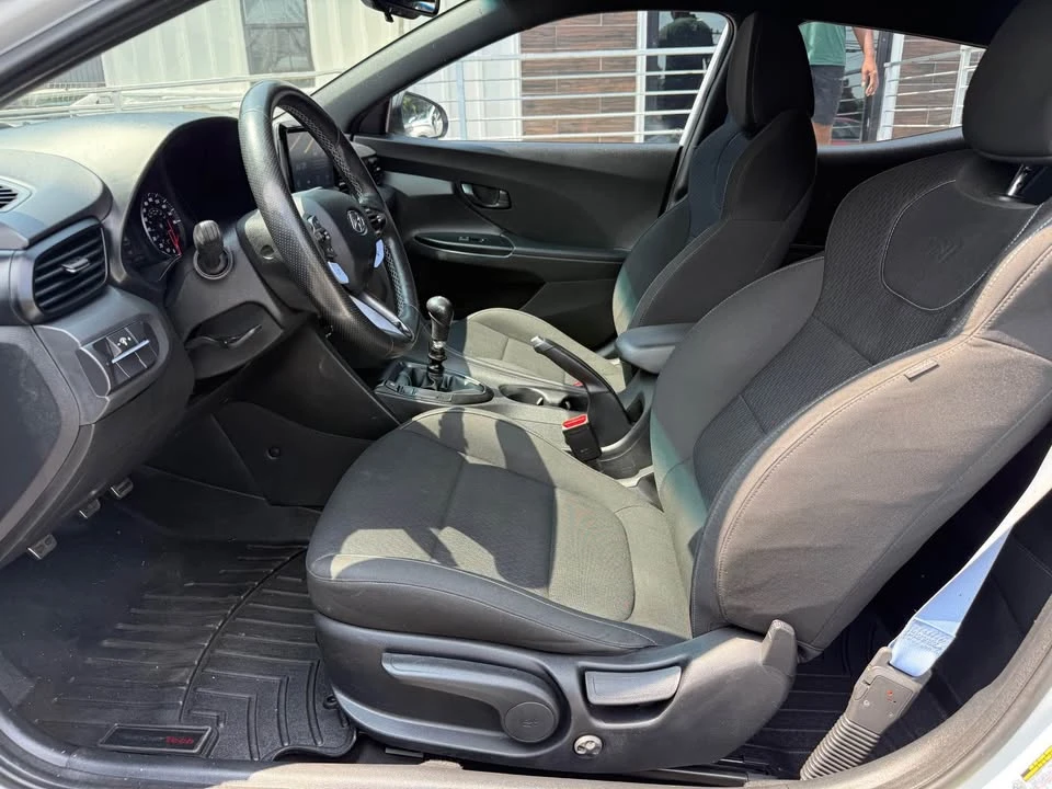 2019 Hyundai Veloster N - Image 10 of 16