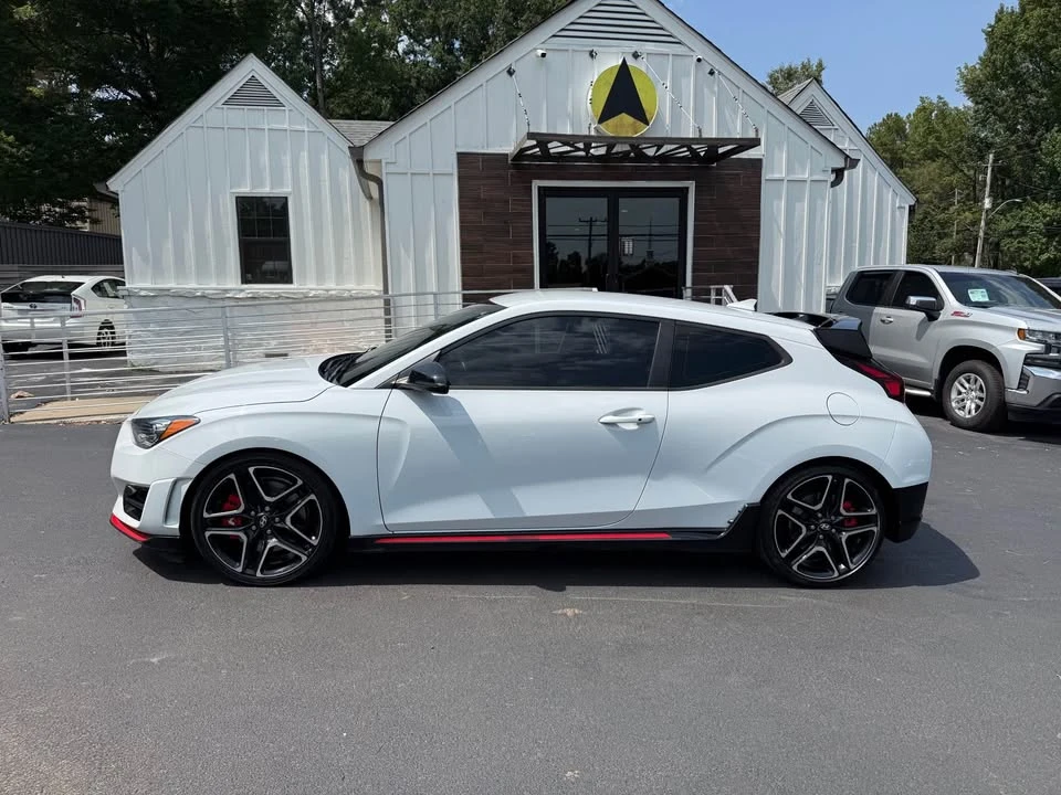 2019 Hyundai Veloster N - Image 2 of 16
