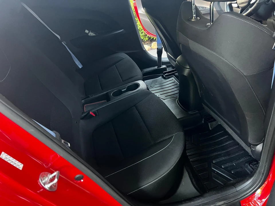 2019 Hyundai Veloster N - Image 25 of 31