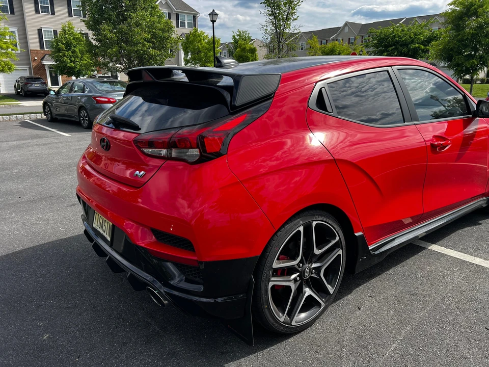 2019 Hyundai Veloster N - Image 10 of 31
