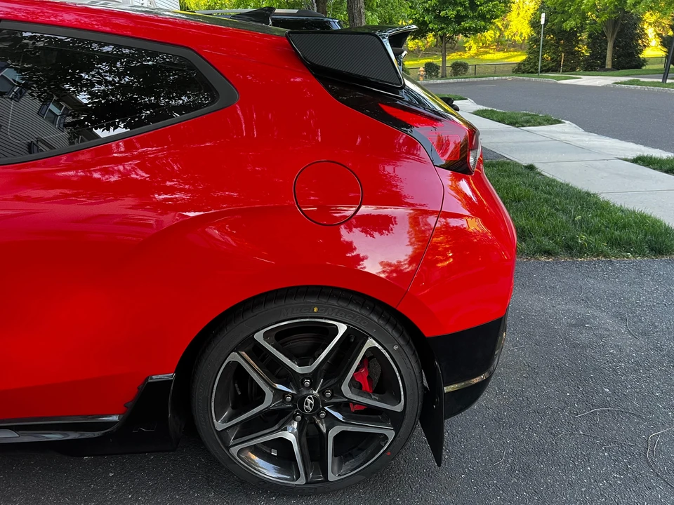 2019 Hyundai Veloster N - Image 12 of 31