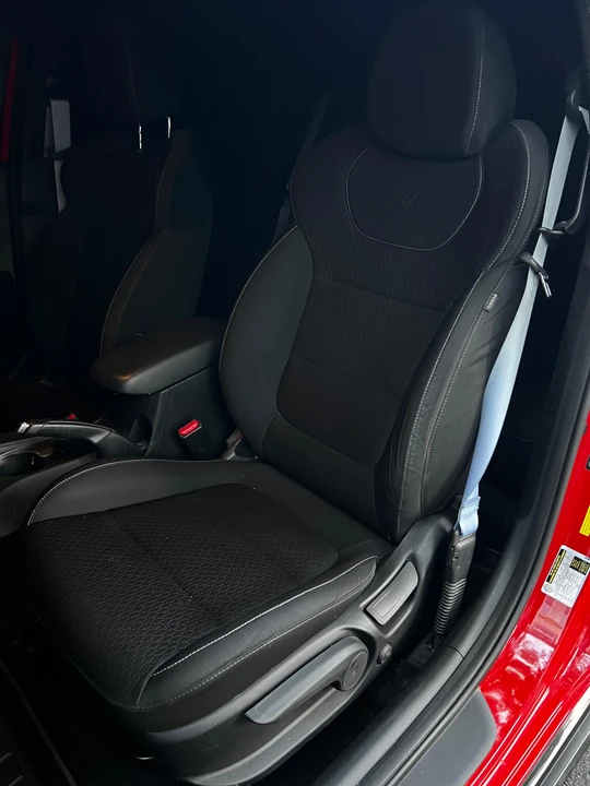 2019 Hyundai Veloster N - Image 19 of 31